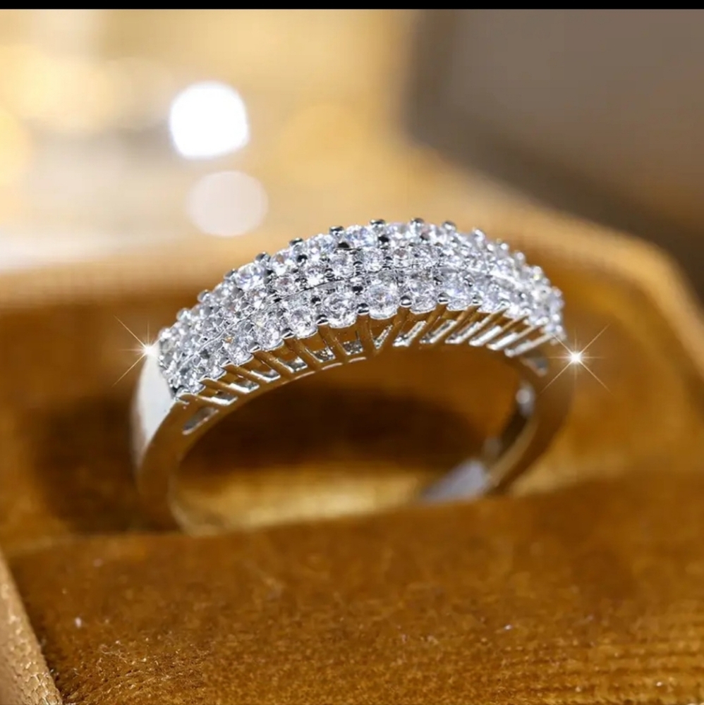 Sparkling 3 row CZ Ring